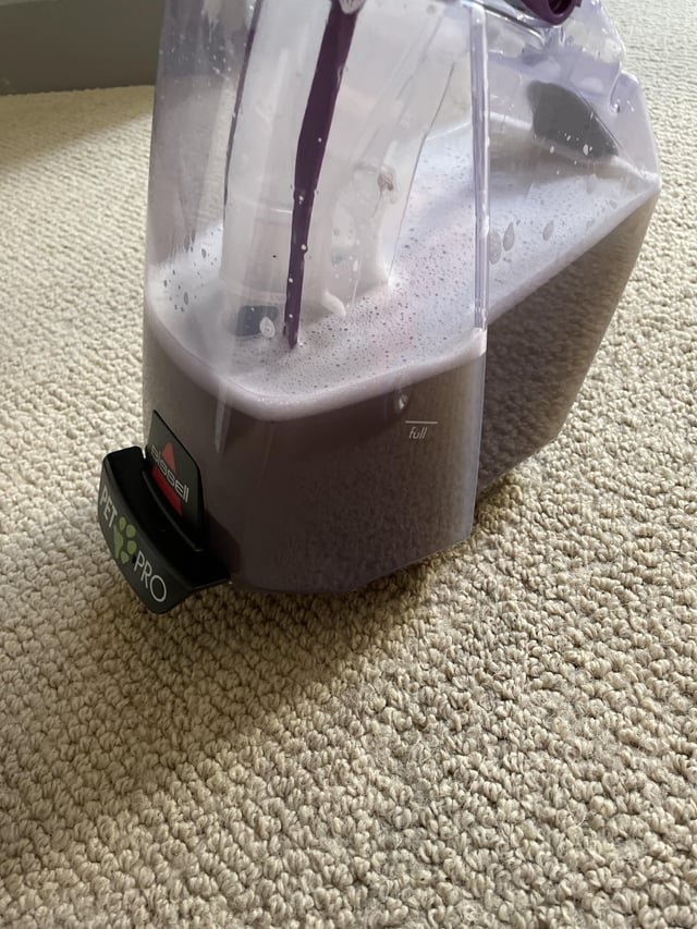 Can I Use a Wet Vacuum Cleaner on Carpets?