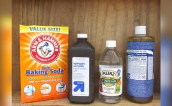 Mix Hydrogen Peroxide With Baking Soda And Vinegar