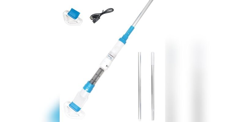 Can a Hot Tub Vacuum Remove Sand And Fine Debris?