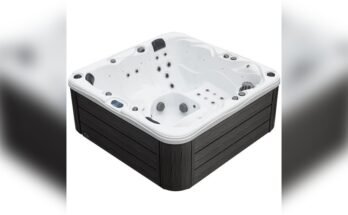 How Safe are Hot Tub Vacuums for Acrylic Surfaces?