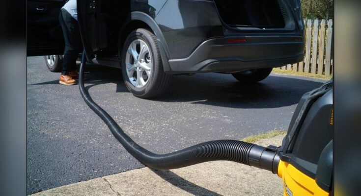 How to Use a Car Vacuum Safely