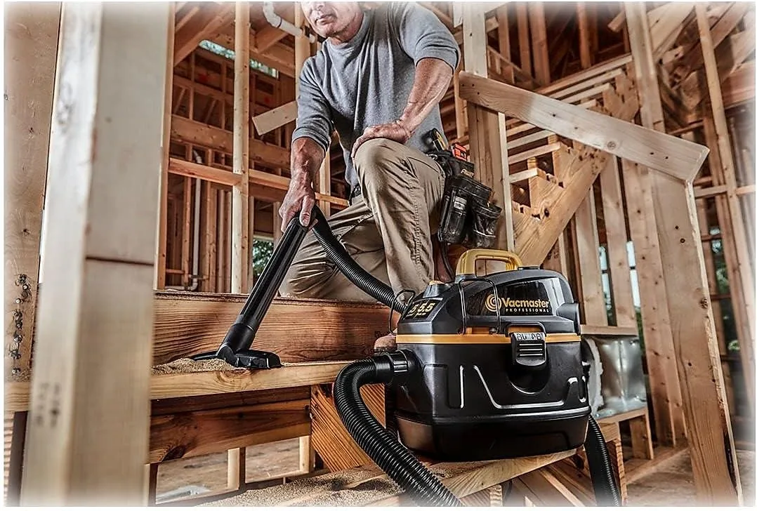 Can a wet/dry vacuum pick up sawdust?