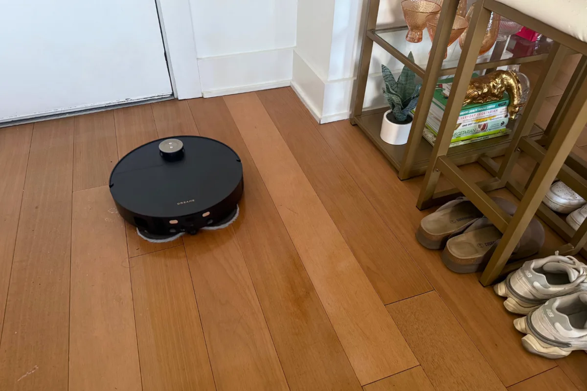 Why does my robot vacuum keep getting lost?